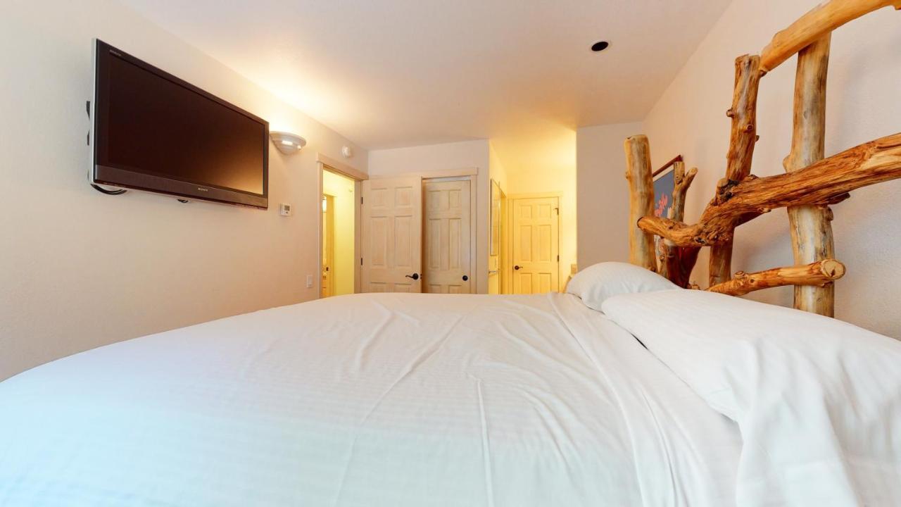 Mammoth West #115 Apartment *