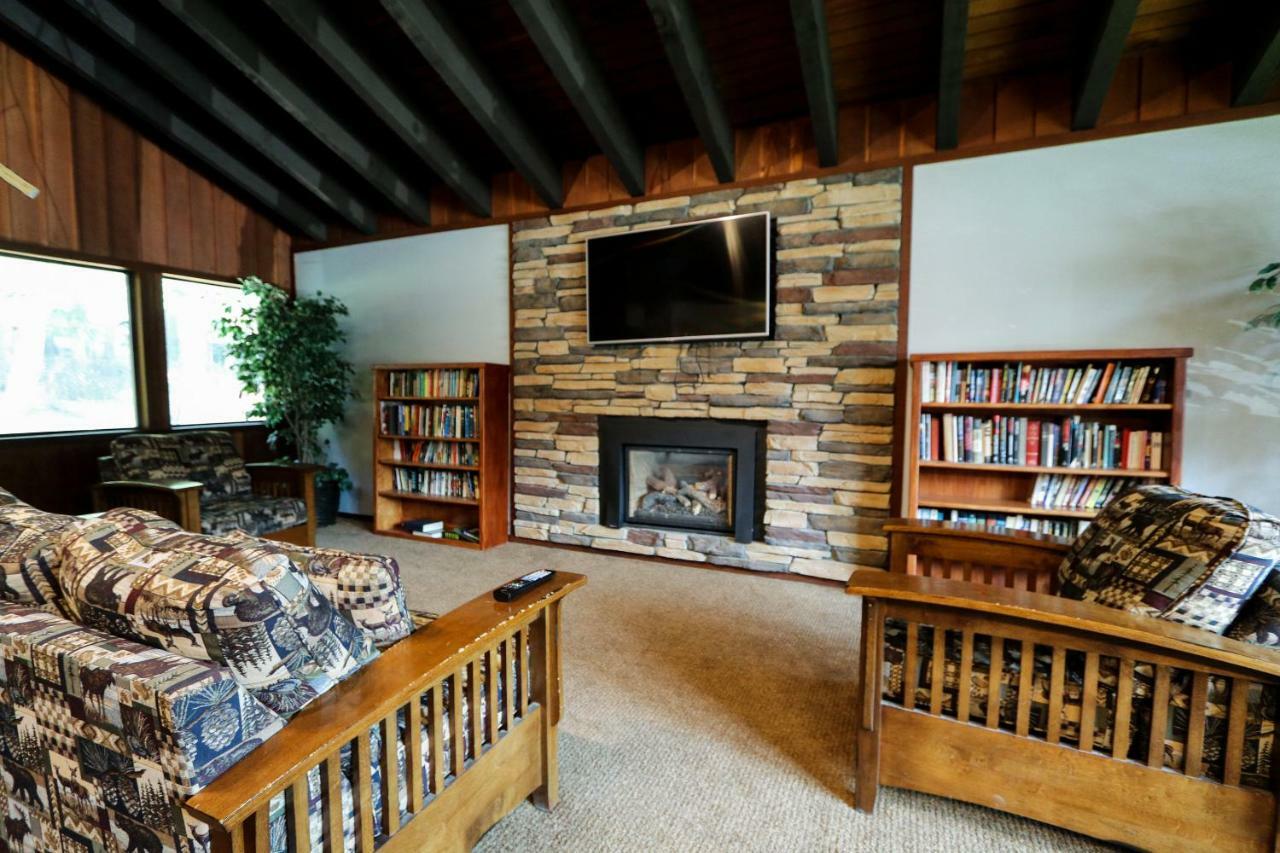 Apartment Mammoth West #115 *